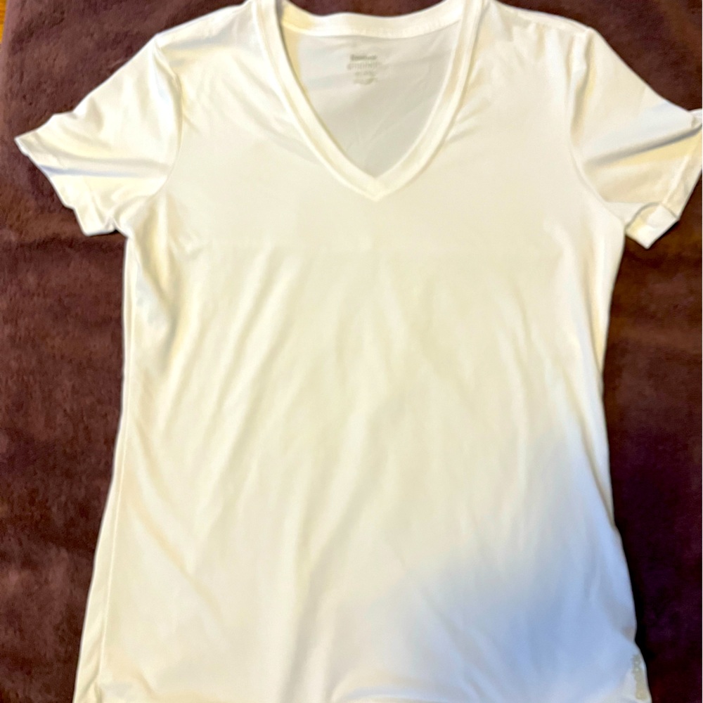 Women’s Reebok Long Sleeved V Neck White Top EUC